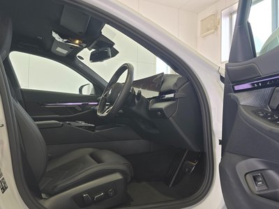2025 BMW 5 SERIES TOURING — миниатюра 21