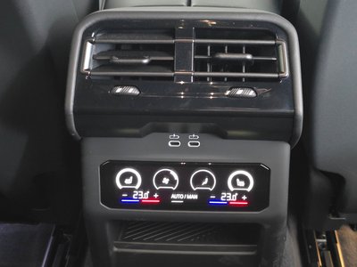 2025 BMW 5 SERIES TOURING — миниатюра 27