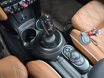 MINI CONVERTIBLE - 9