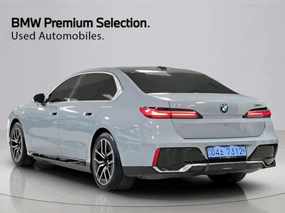 BMW I7 - 4