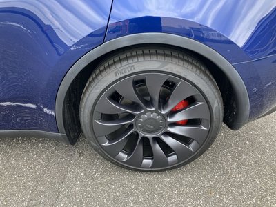 TESLA MODEL Y - 8