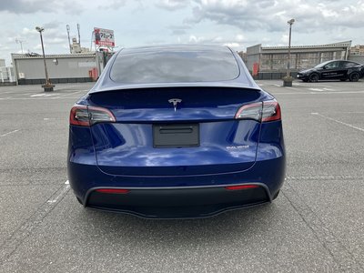 TESLA MODEL Y - 5