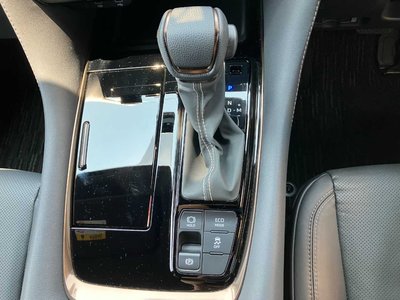 2024 Toyota ALPHARD — миниатюра 20