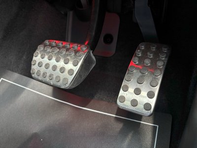 MERCEDES-BENZ GLB-CLASS AMG - 10