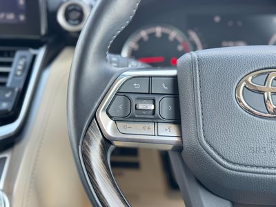 2023 Toyota LAND CRUISER 300 — миниатюра 66