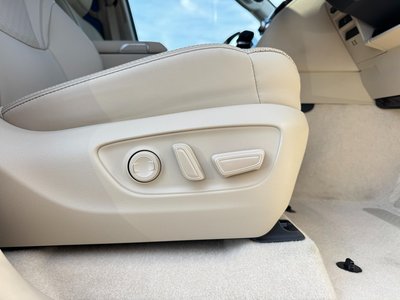 2023 Toyota LAND CRUISER 300 — миниатюра 71