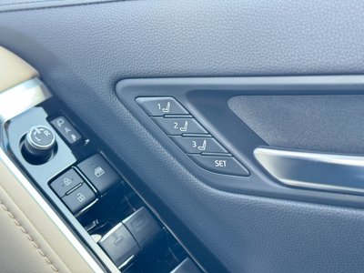 2023 Toyota LAND CRUISER 300 — миниатюра 72