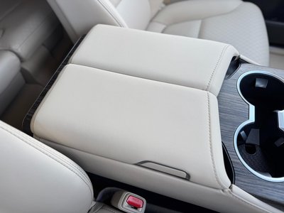 2023 Toyota LAND CRUISER 300 — миниатюра 64