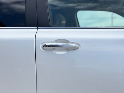 2023 Toyota LAND CRUISER 300 — миниатюра 32