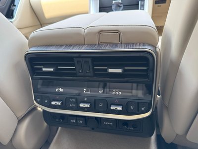 2023 Toyota LAND CRUISER 300 — миниатюра 76