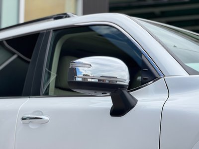 2023 Toyota LAND CRUISER 300 — миниатюра 29