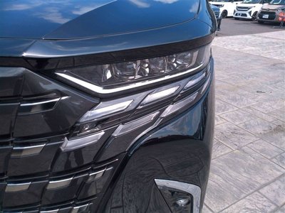 2025 Toyota ALPHARD 照片 2