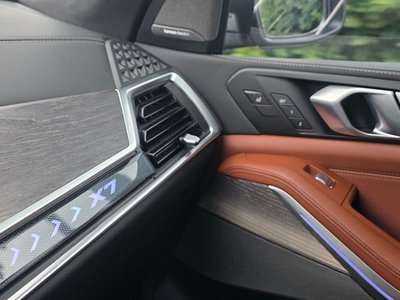 2025 BMW X7 — миниатюра 14