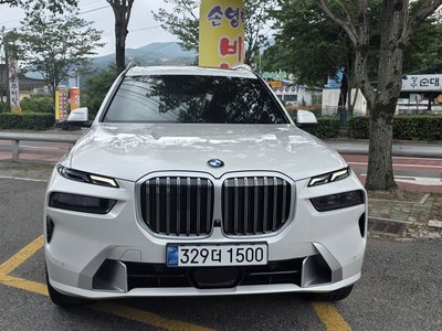 2025 BMW X7 照片 2
