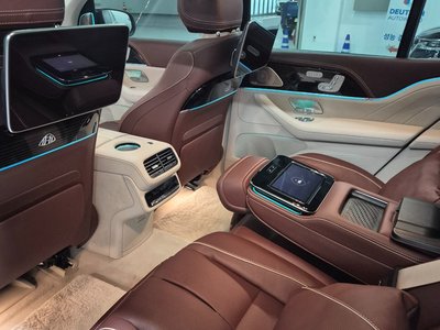 MERCEDES-BENZ GLS - 7