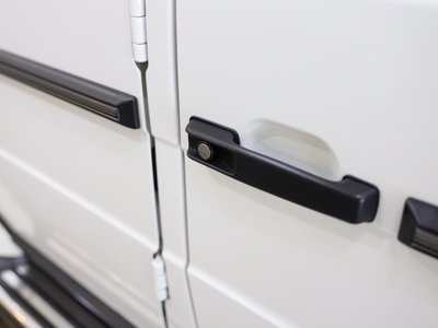 MERCEDES-BENZ G-CLASS - 8