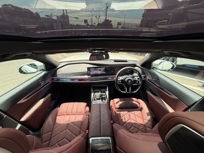 2025 BMW 7 SERIES — фото 7