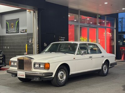 ROLLS-ROYCE SILVER SPIRIT