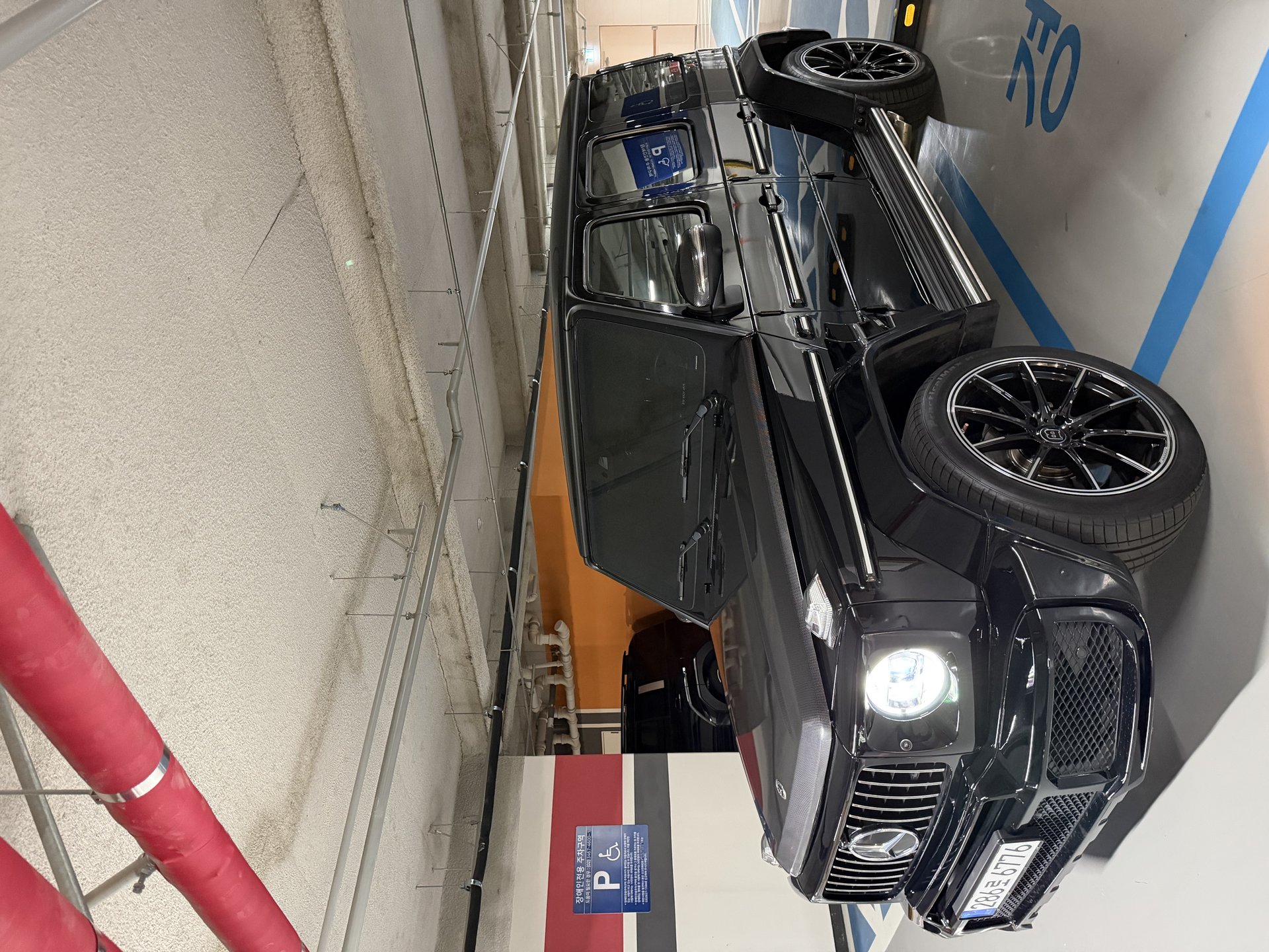 MERCEDES-BENZ G-CLASS - View 1