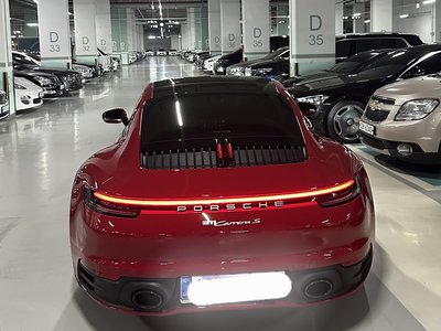 PORSCHE 911 - 4