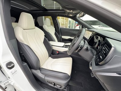 صورة مصغرة 47 لـ 2025 Lexus RX