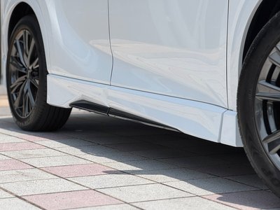 صورة مصغرة 33 لـ 2025 Lexus RX