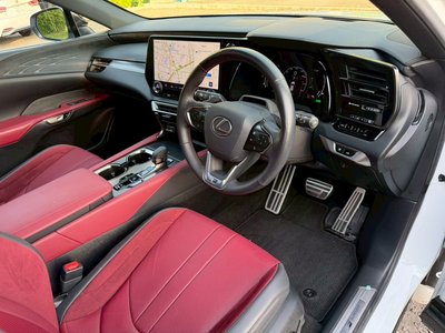 صورة مصغرة 40 لـ 2023 Lexus RX