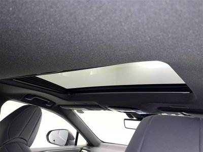 صورة 4 لـ 2023 Lexus NX