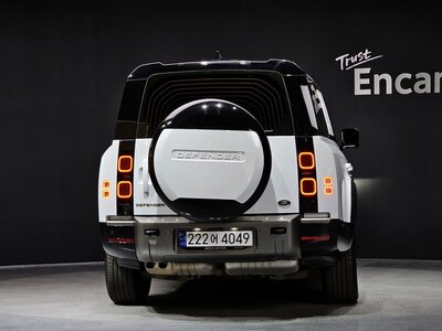 LAND ROVER DEFENDER - 3