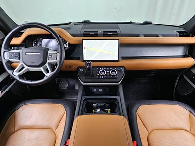 LAND ROVER DEFENDER - 5