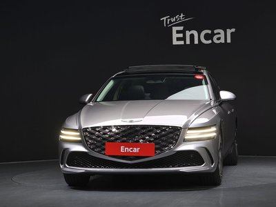 GENESIS G80 (RG3) - 2