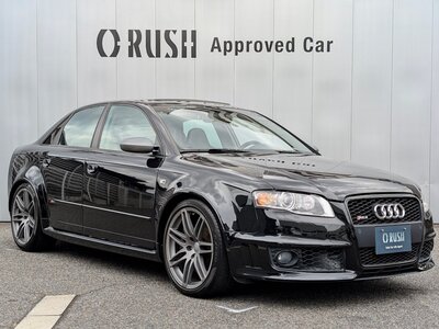 AUDI RS4