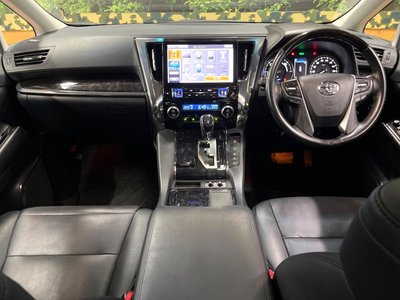 2018 Toyota VELLFIRE photo 2