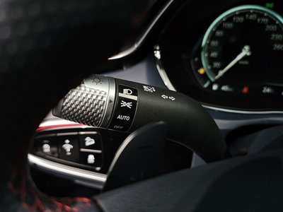 صورة مصغرة 30 لـ 2023 Genesis GV70