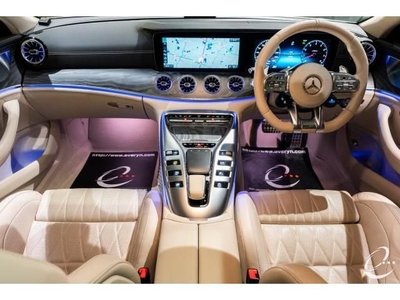 MERCEDES-BENZ GT AMG - 3