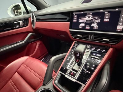 PORSCHE CAYENNE - 9
