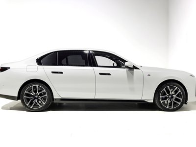 BMW 7 SERIES - 4