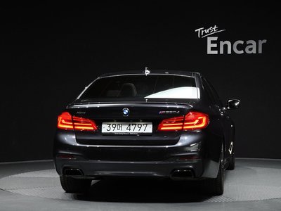 BMW 5 SERIES - 4