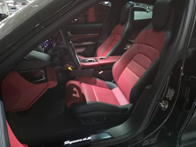 2026 Porsche TAYCAN 照片 4