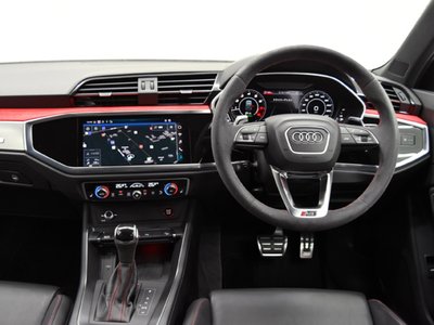 AUDI RS Q3 SPORTBACK - 9