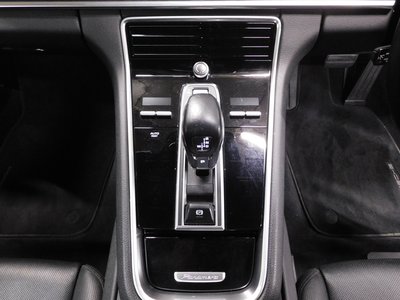 PORSCHE PANAMERA - 7