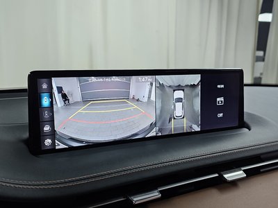 2023 Genesis GV70 — миниатюра 16