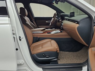 2023 Genesis GV70 — миниатюра 11