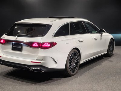 MERCEDES-BENZ E-CLASS - 3