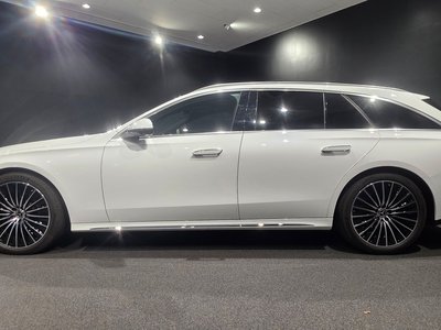 MERCEDES-BENZ E-CLASS - 2