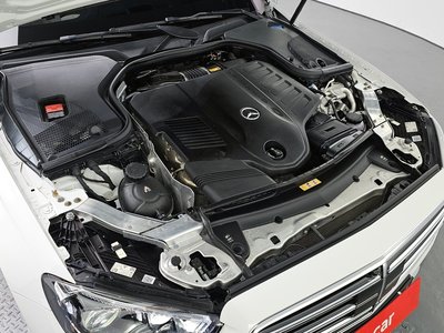 MERCEDES-BENZ E-CLASS - 7