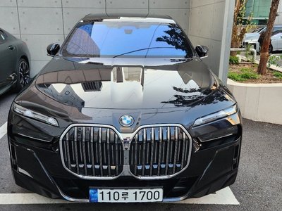 BMW 7 SERIES - 2