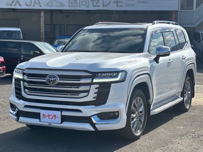 TOYOTA LAND CRUISER 300