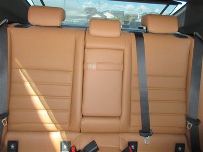 صورة 10 لـ 2025 Lexus IS