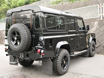 LAND ROVER DEFENDER - 6